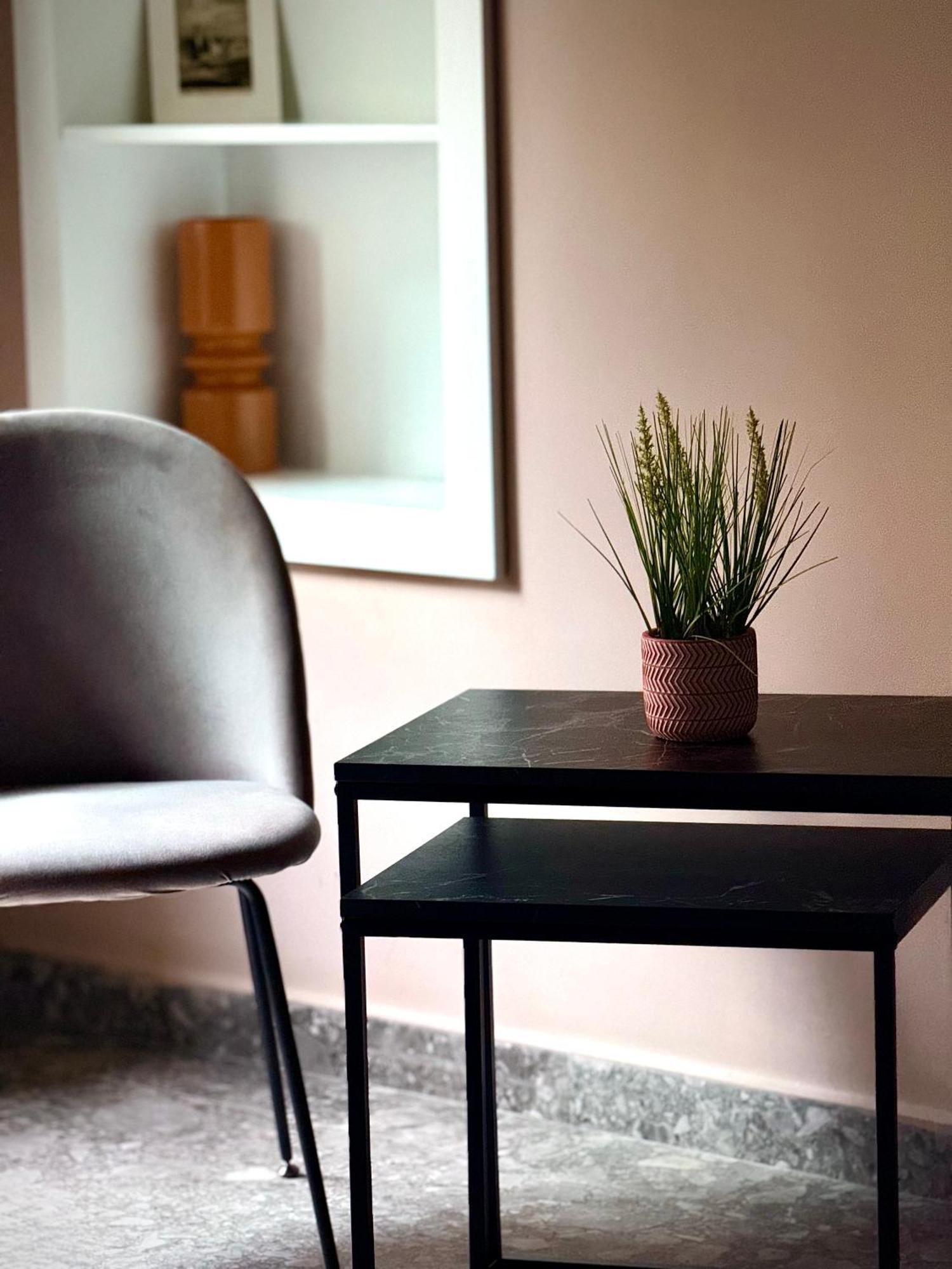 Rex Boutique Hotel *